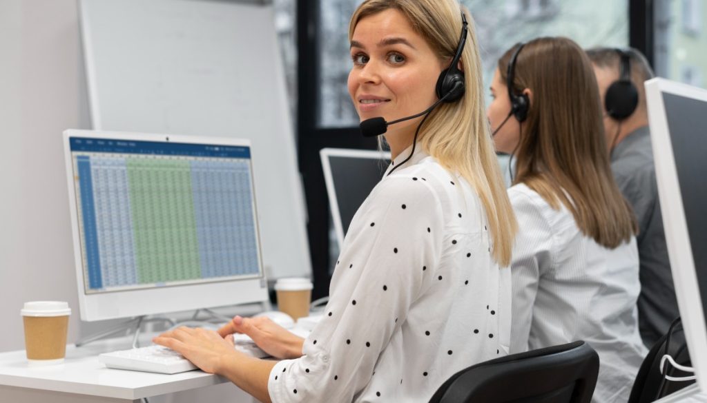 How to Improve AHT in a Call Center? 10 Proven Strategies 