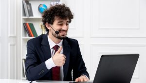 On-Premise vs Cloud Contact Center: Which One is Better for Your Business? 